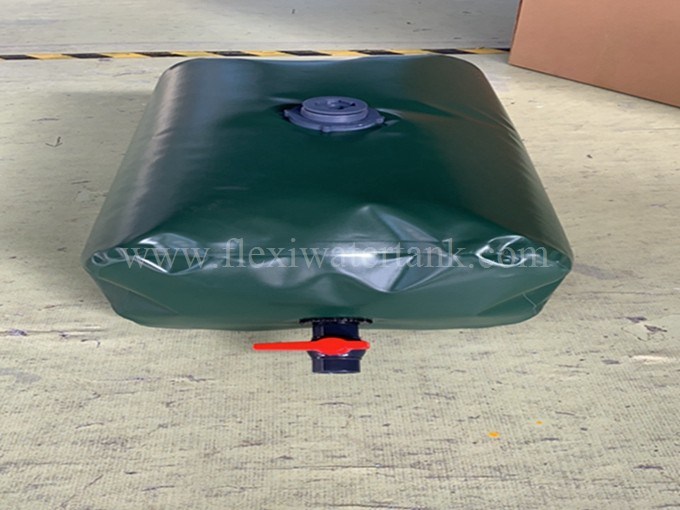 China Factory Cheap Price 200 Liter Water Storage Bladder Liquid Storage Bladder Tank on Boat or Car